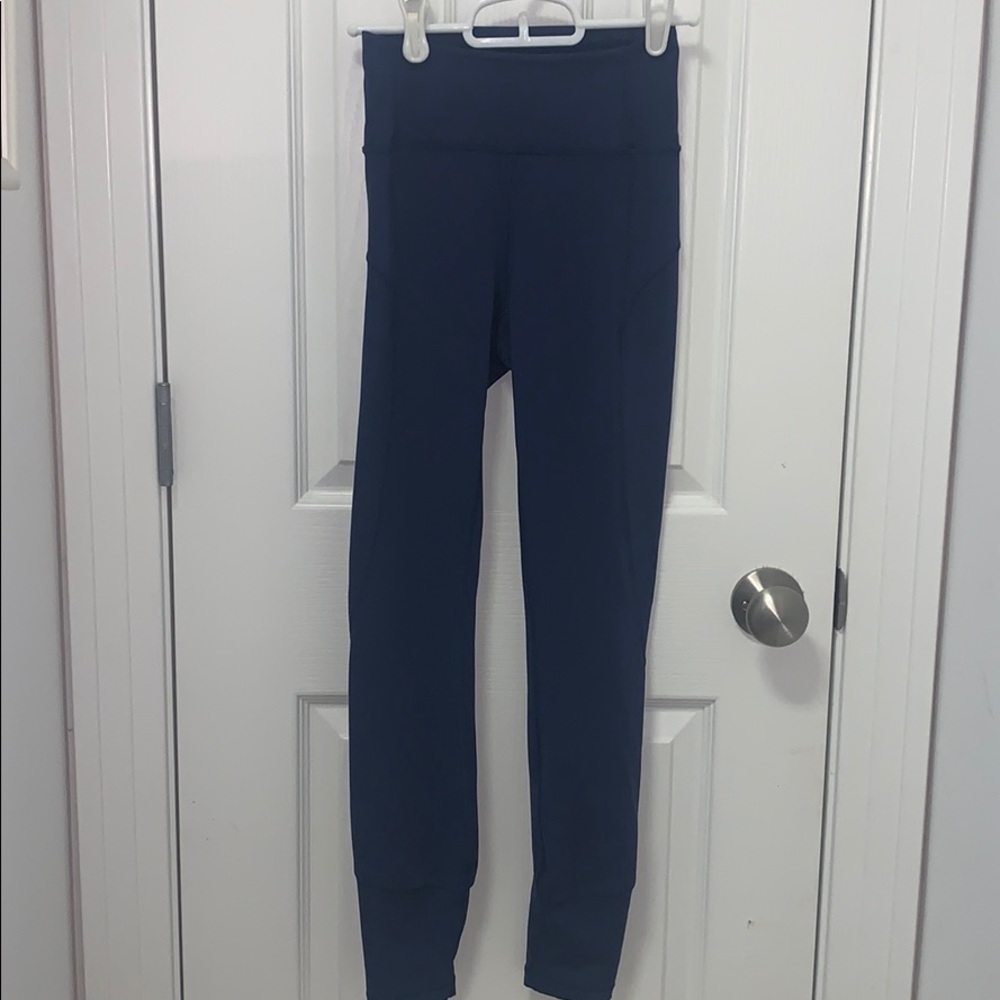 Lululemon In Movement Tight 25” Size 2